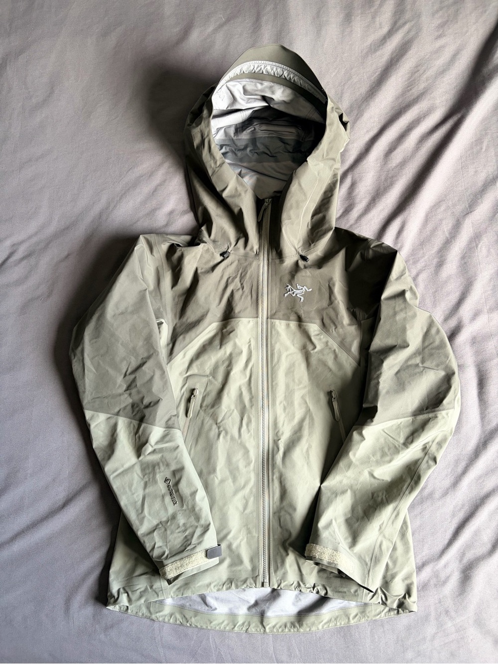 Arcteryx Women’s Beta LT Goretex Jacket